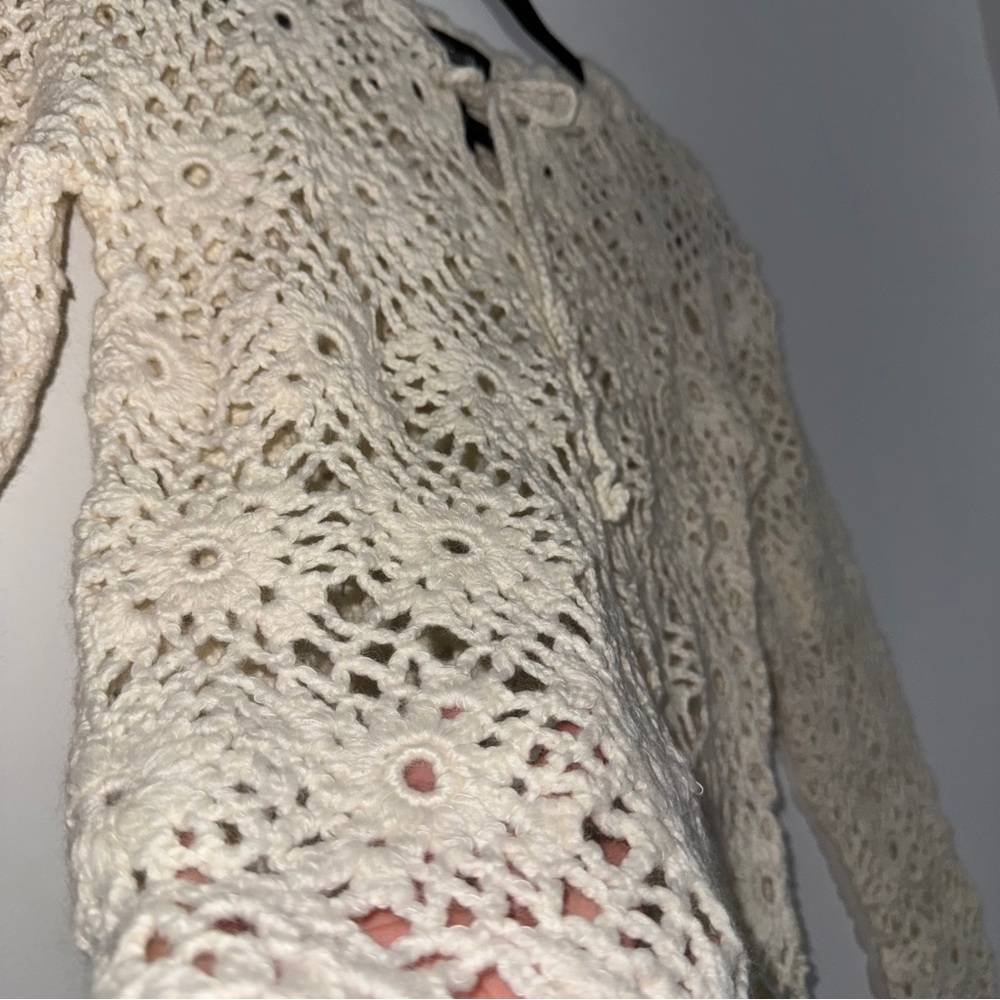 Boho Crochet Floral Knit Sweater Cream Handknit by Express‎ Size Small - Picture 4 of 12